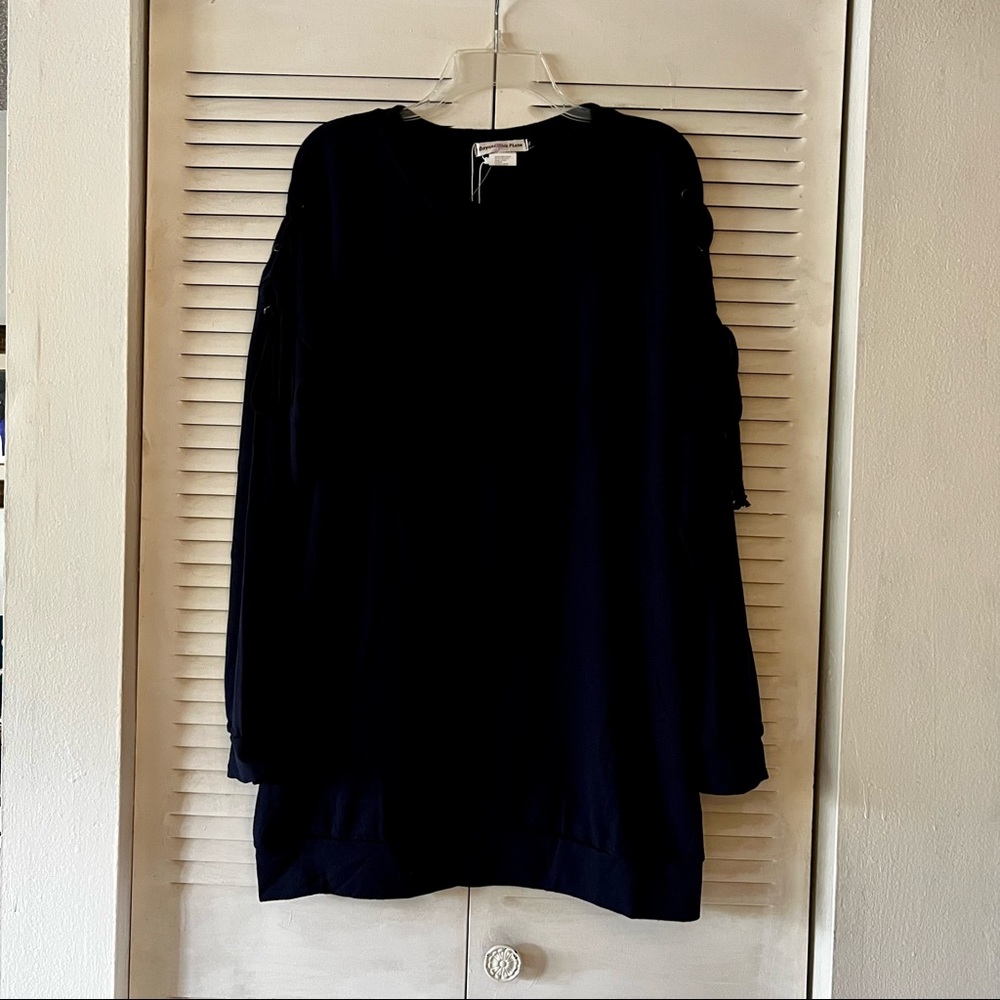 Beyond this plane tunic top